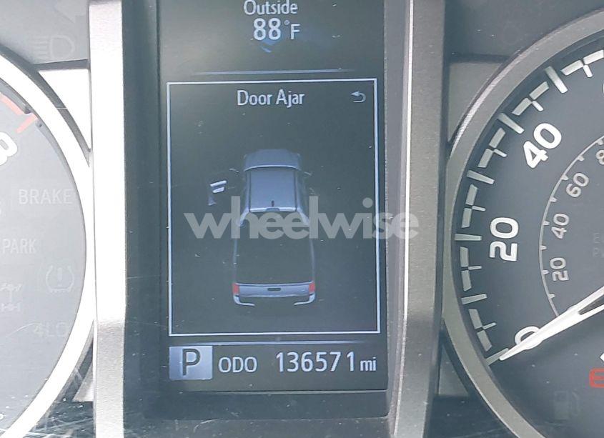 Photo 15 of 2016 Toyota Tacoma SR5 V6 (VIN 5TFAZ5CN6GX012718)