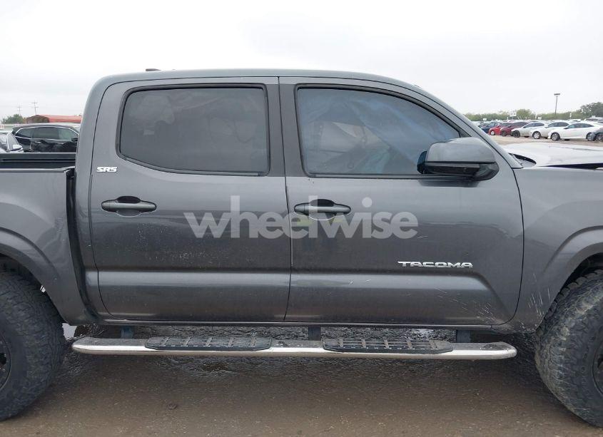 Photo 13 of 2016 Toyota Tacoma SR5 V6 (VIN 5TFAZ5CN6GX019281)