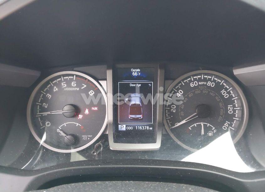 Photo 7 of 2016 Toyota Tacoma SR5 V6 (VIN 5TFAZ5CN6GX019281)