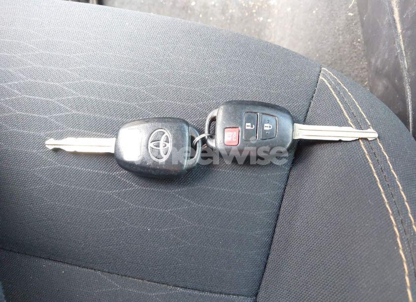 Photo 11 of 2017 Toyota Tacoma SR5 V6 (VIN 5TFAZ5CN6HX034154)