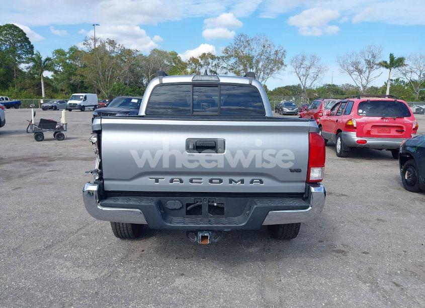 Photo 17 of 2017 Toyota Tacoma SR5 V6 (VIN 5TFAZ5CN6HX034154)