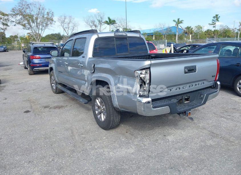 Photo 6 of 2017 Toyota Tacoma SR5 V6 (VIN 5TFAZ5CN6HX034154)