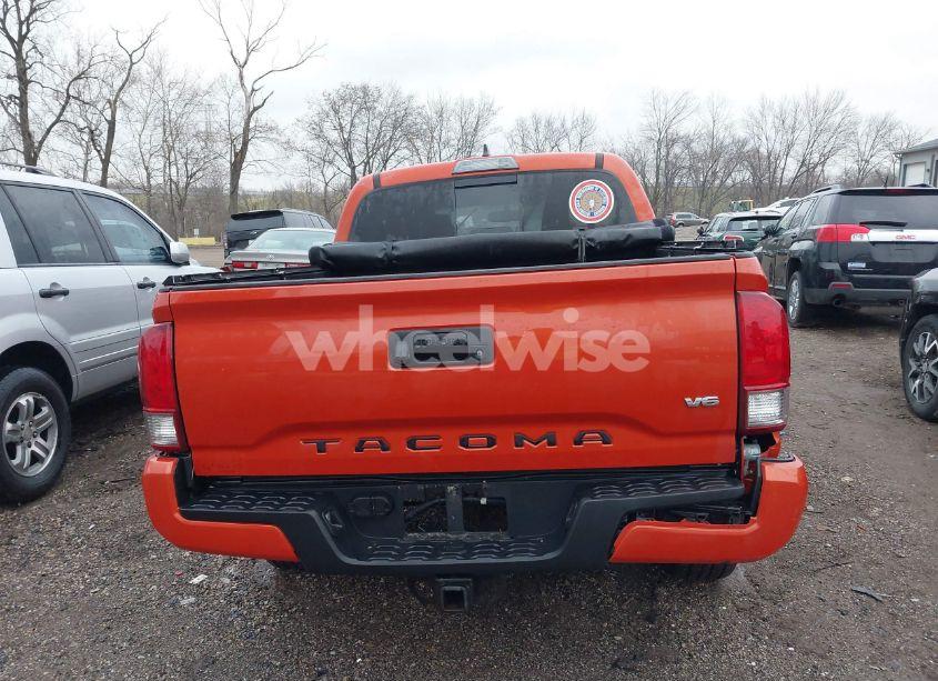 Photo 17 of 2017 Toyota Tacoma TRD SPORT (VIN 5TFAZ5CN6HX037880)