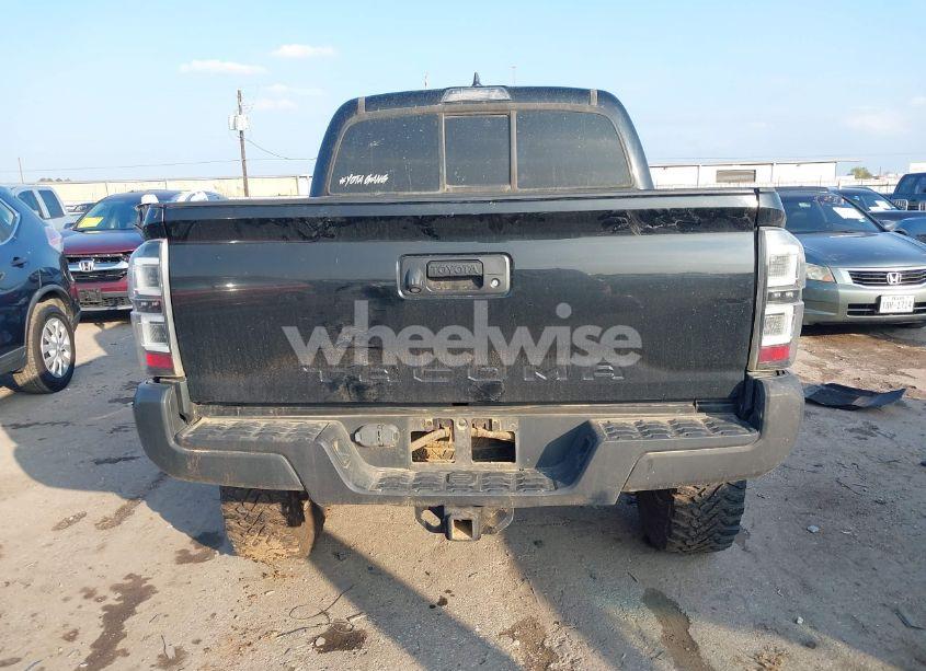 Photo 16 of 2017 Toyota Tacoma SR5 V6 (VIN 5TFAZ5CN6HX052590)