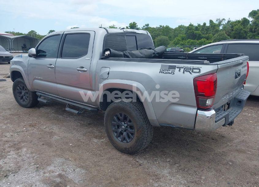 Photo 3 of 2020 Toyota Tacoma SR5 V6 (VIN 5TFAZ5CN6LX088210)