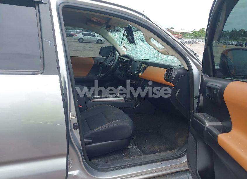 Photo 5 of 2020 Toyota Tacoma SR5 V6 (VIN 5TFAZ5CN6LX088210)