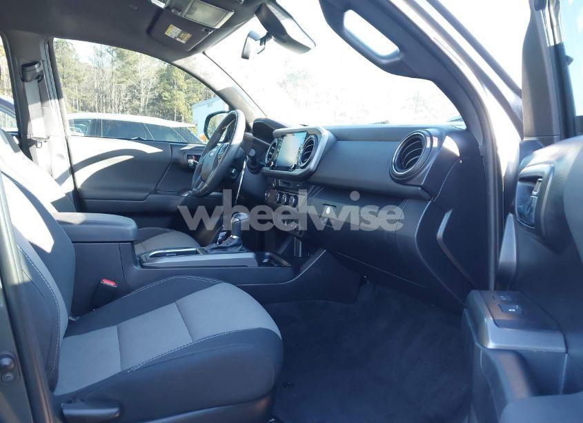 Photo 5 of 2021 Toyota Tacoma TRD SPORT (VIN 5TFAZ5CN6MX112104)