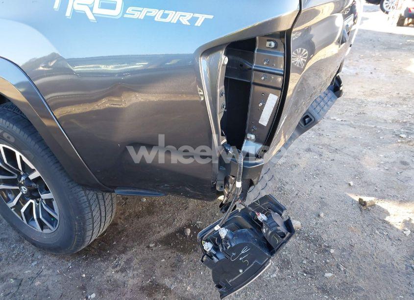 Photo 6 of 2021 Toyota Tacoma TRD SPORT (VIN 5TFAZ5CN6MX112104)