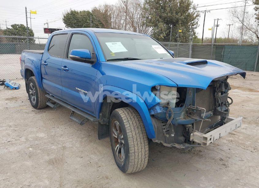 2016 Toyota Tacoma TRD SPORT (VIN 5TFAZ5CN7GX013599) main photo