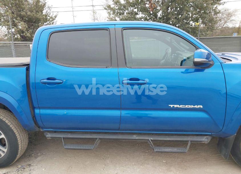 Photo 13 of 2016 Toyota Tacoma TRD SPORT (VIN 5TFAZ5CN7GX013599)
