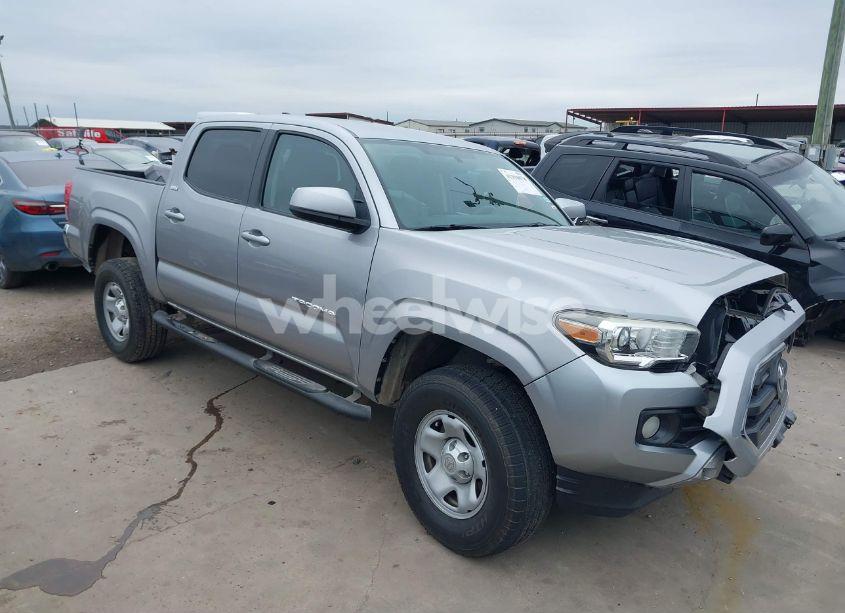 2016 Toyota Tacoma SR5 V6 (VIN 5TFAZ5CN7GX014011) main photo