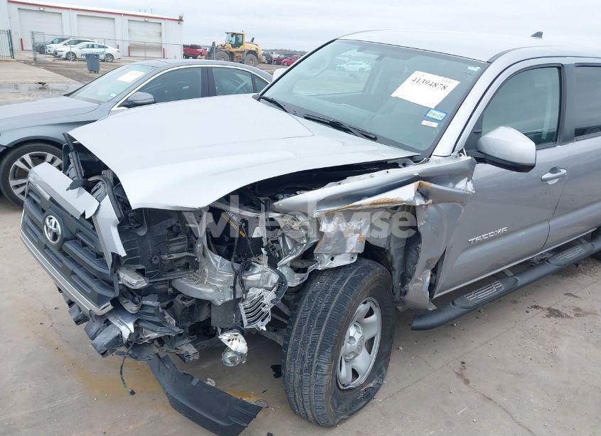 Photo 6 of 2016 Toyota Tacoma SR5 V6 (VIN 5TFAZ5CN7GX014011)