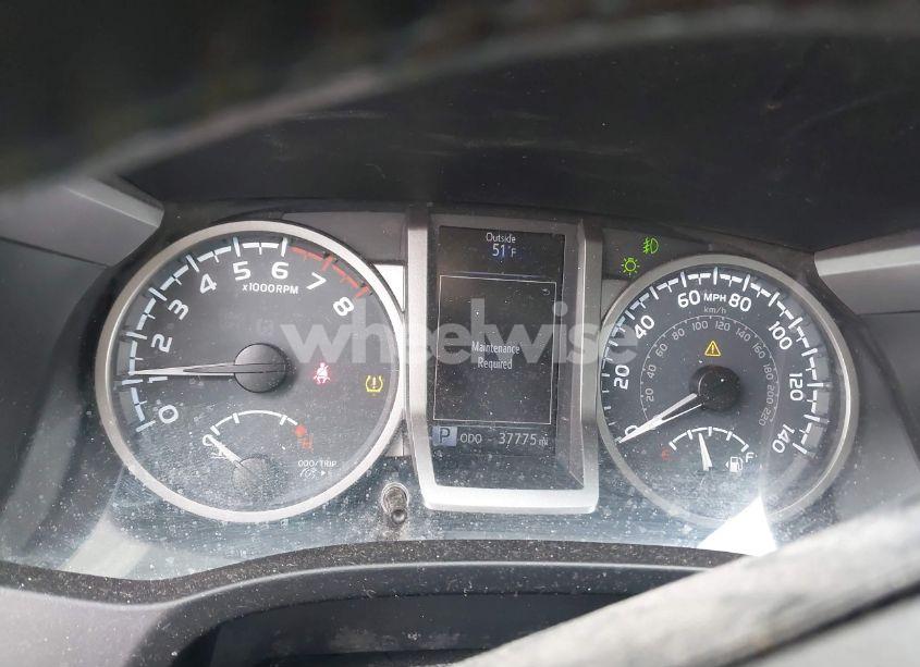 Photo 7 of 2016 Toyota Tacoma SR5 V6 (VIN 5TFAZ5CN7GX014011)