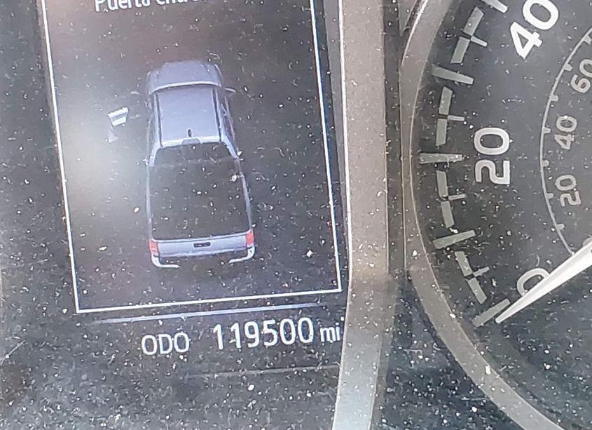 Photo 16 of 2017 Toyota Tacoma SR5 V6 (VIN 5TFAZ5CN8HX050064)