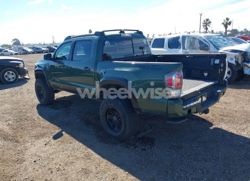 Photo 3 of 2021 Toyota Tacoma TRD SPORT (VIN 5TFAZ5CN8MX113268)