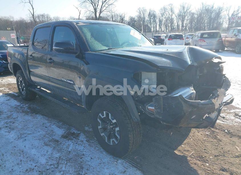 2016 Toyota Tacoma TRD OFF ROAD (VIN 5TFAZ5CN9GX005357) main photo