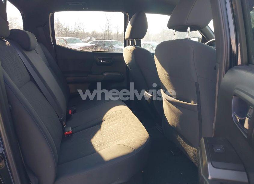 Photo 8 of 2016 Toyota Tacoma TRD OFF ROAD (VIN 5TFAZ5CN9GX005357)