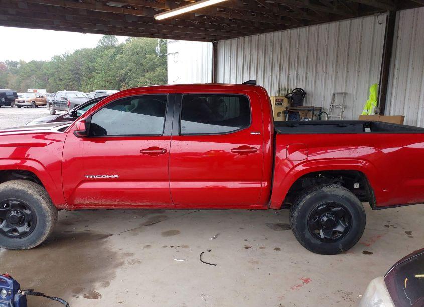 Photo 14 of 2016 Toyota Tacoma SR5 V6 (VIN 5TFAZ5CN9GX021087)