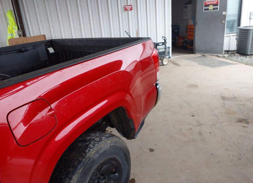 Photo 6 of 2016 Toyota Tacoma SR5 V6 (VIN 5TFAZ5CN9GX021087)