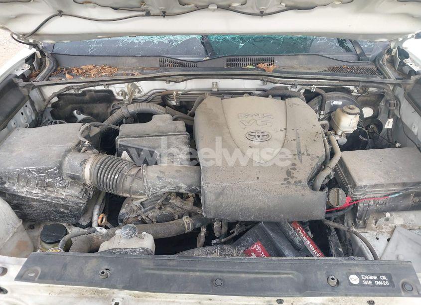 Photo 10 of 2017 Toyota Tacoma DBL CAB/SR5/TRD SPORT/OR (VIN 5TFAZ5CN9HX040563)