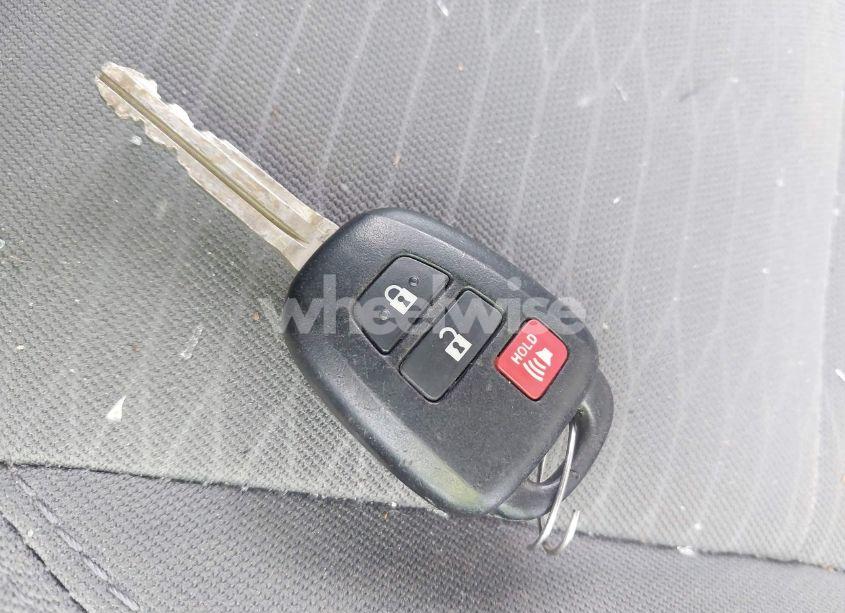 Photo 11 of 2017 Toyota Tacoma DBL CAB/SR5/TRD SPORT/OR (VIN 5TFAZ5CN9HX040563)