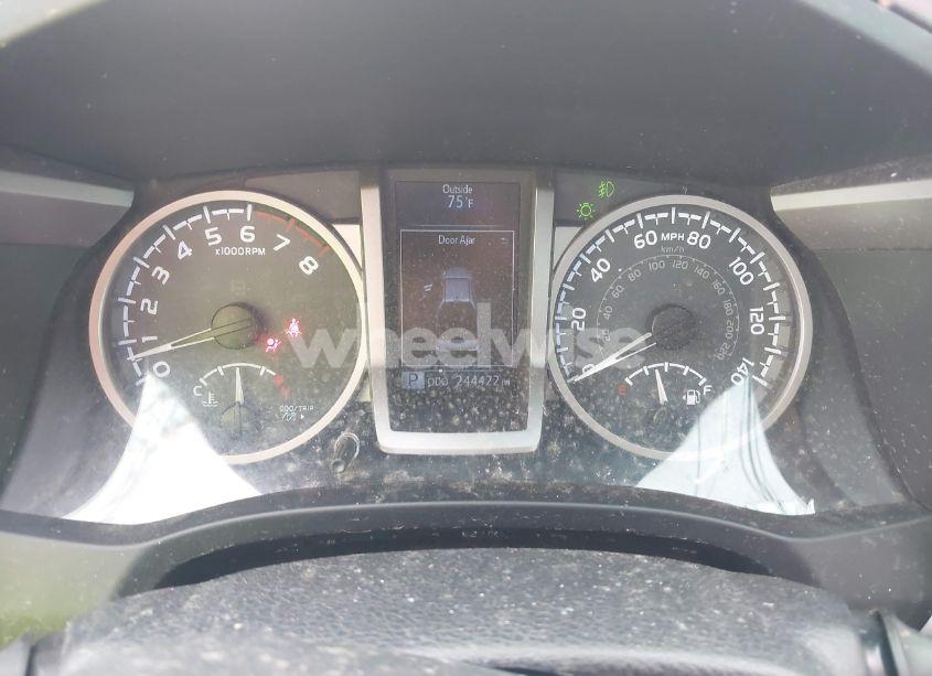 Photo 7 of 2017 Toyota Tacoma DBL CAB/SR5/TRD SPORT/OR (VIN 5TFAZ5CN9HX040563)