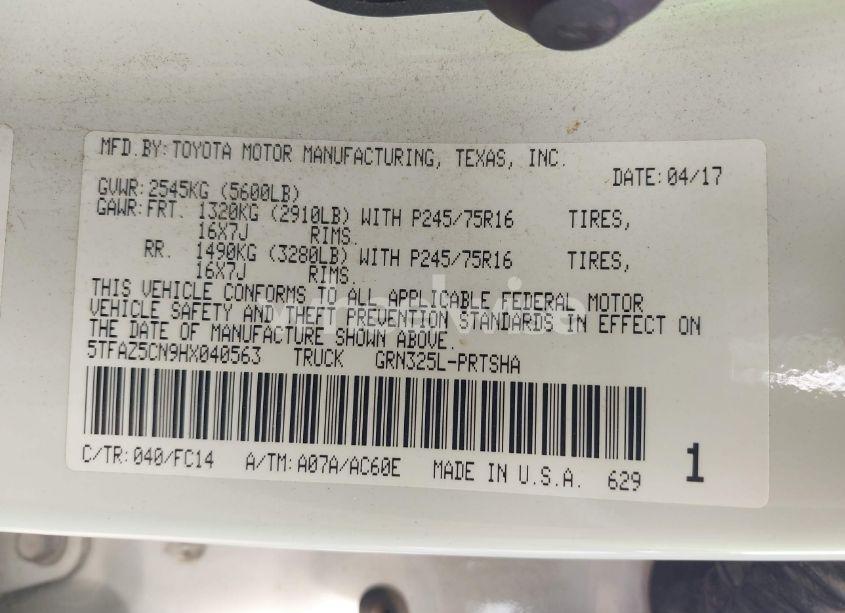 Photo 9 of 2017 Toyota Tacoma DBL CAB/SR5/TRD SPORT/OR (VIN 5TFAZ5CN9HX040563)