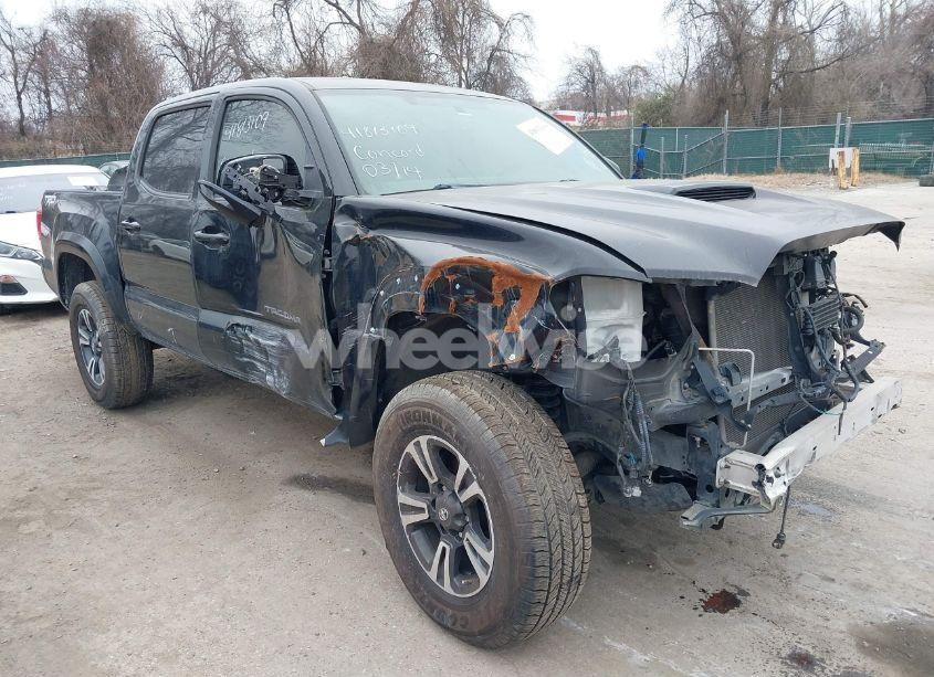 Photo 19 of 2017 Toyota Tacoma TRD SPORT (VIN 5TFAZ5CN9HX043074)