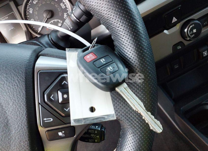 Photo 11 of 2019 Toyota Tacoma SR5 V6 (VIN 5TFAZ5CN9KX079953)