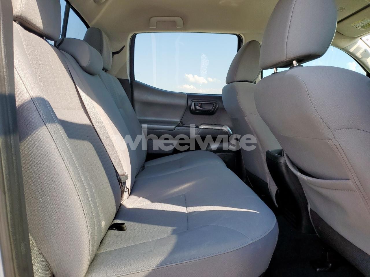 Photo 10 of 2019 TOYOTA TACOMA DOUBLE CAB (VIN 5TFAZ5CN9KX081038)