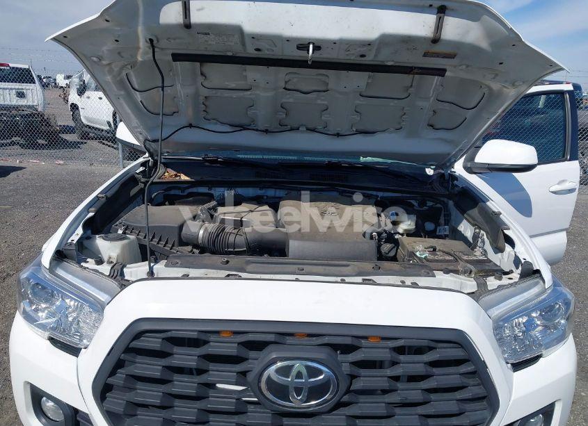 Photo 10 of 2021 Toyota Tacoma SR5 V6 (VIN 5TFAZ5CN9MX102053)