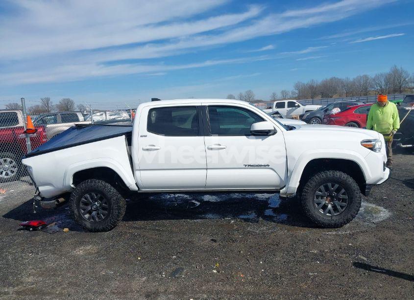 Photo 13 of 2021 Toyota Tacoma SR5 V6 (VIN 5TFAZ5CN9MX102053)