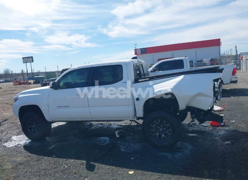 Photo 14 of 2021 Toyota Tacoma SR5 V6 (VIN 5TFAZ5CN9MX102053)