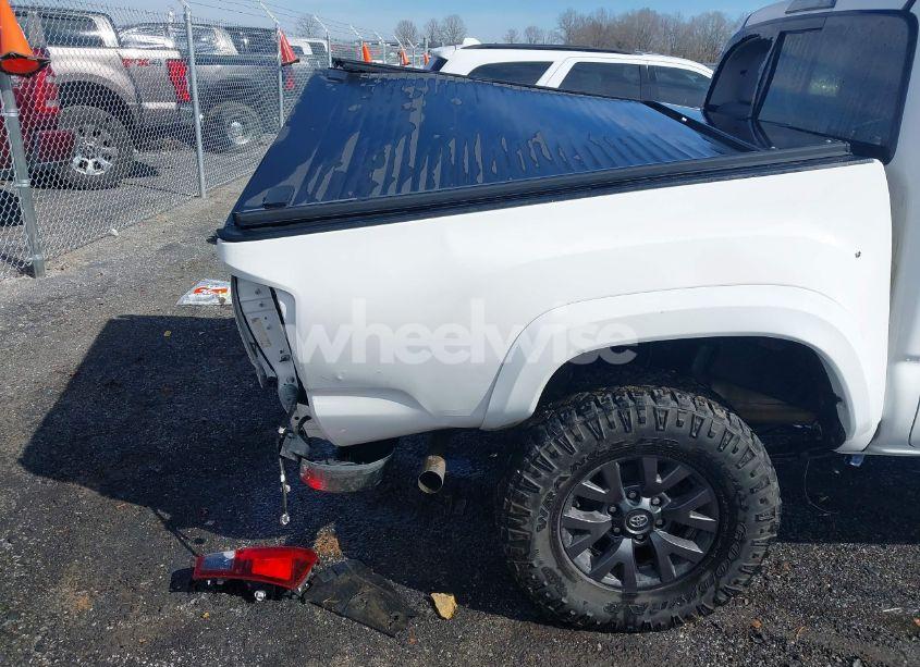 Photo 17 of 2021 Toyota Tacoma SR5 V6 (VIN 5TFAZ5CN9MX102053)