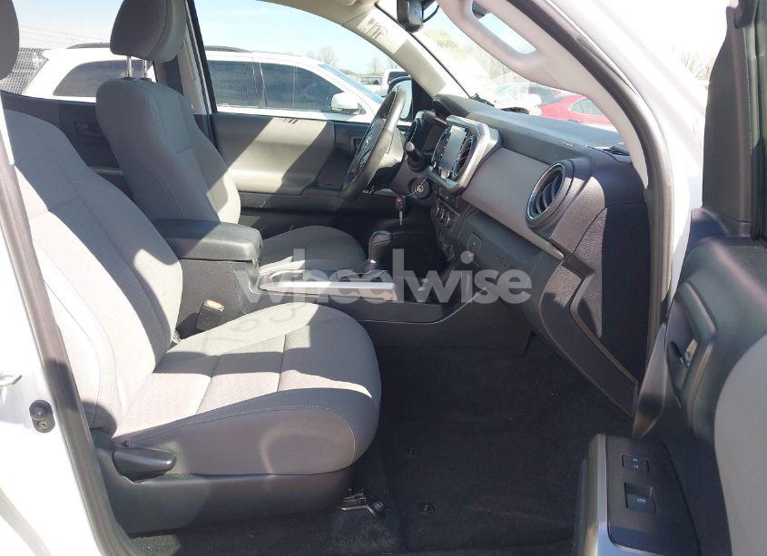 Photo 5 of 2021 Toyota Tacoma SR5 V6 (VIN 5TFAZ5CN9MX102053)