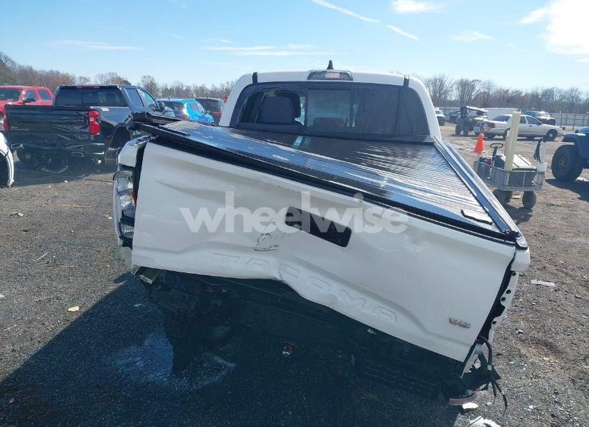 Photo 6 of 2021 Toyota Tacoma SR5 V6 (VIN 5TFAZ5CN9MX102053)