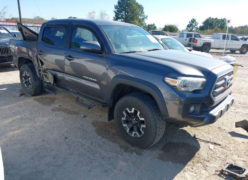 2016 Toyota Tacoma TRD OFF ROAD (VIN 5TFAZ5CNXGX006341) main photo