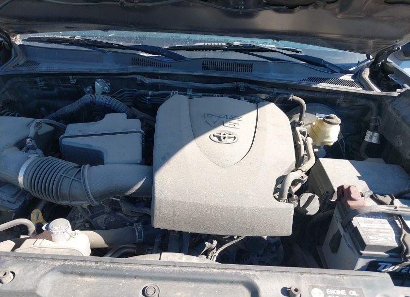 Photo 10 of 2016 Toyota Tacoma TRD OFF ROAD (VIN 5TFAZ5CNXGX006341)