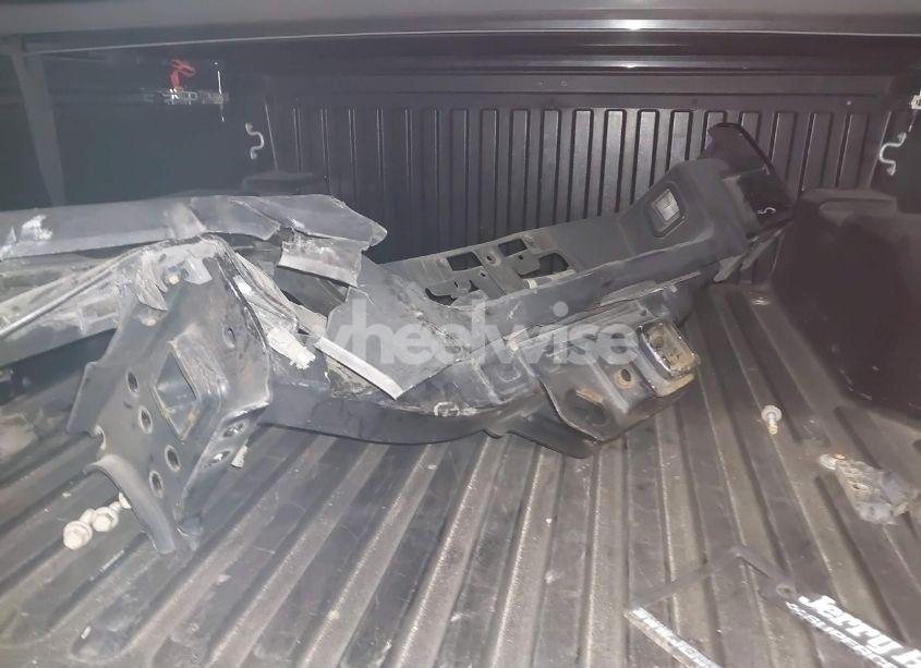 Photo 12 of 2017 Toyota Tacoma SR5 V6 (VIN 5TFAZ5CNXHX038370)