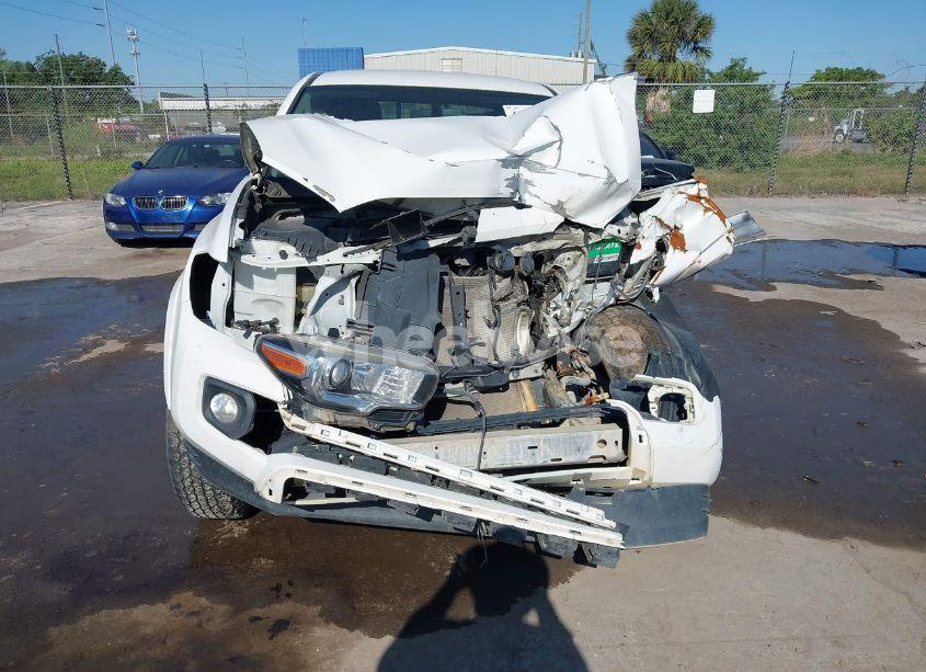 Photo 12 of 2017 Toyota Tacoma SR5 V6 (VIN 5TFAZ5CNXHX044976)