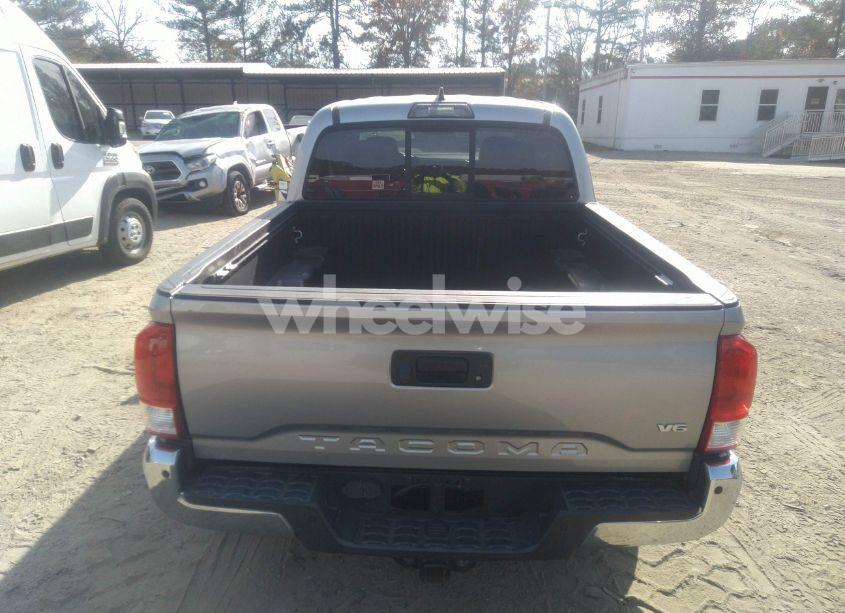 Photo 16 of 2017 Toyota Tacoma SR5 V6 (VIN 5TFAZ5CNXHX045089)