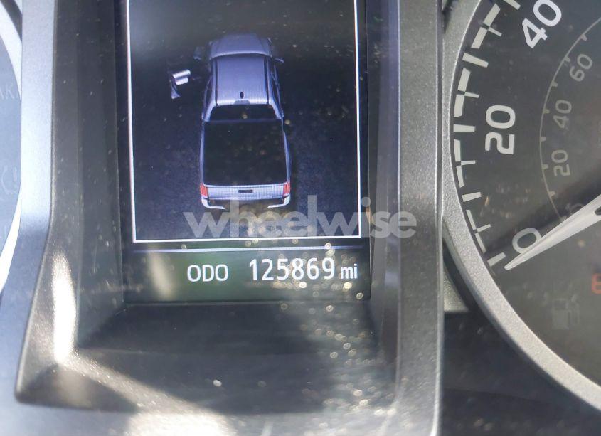 Photo 15 of 2018 Toyota Tacoma SR5 V6 (VIN 5TFAZ5CNXJX057538)