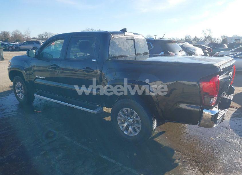 Photo 3 of 2018 Toyota Tacoma SR5 V6 (VIN 5TFAZ5CNXJX057538)