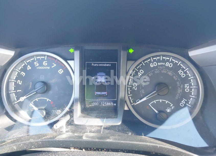 Photo 7 of 2018 Toyota Tacoma SR5 V6 (VIN 5TFAZ5CNXJX057538)