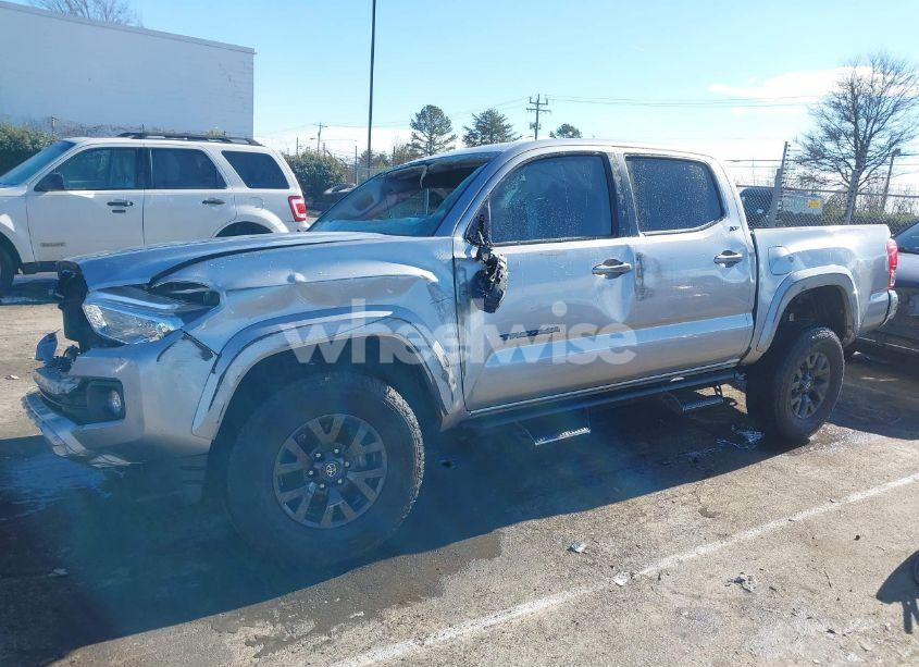 Photo 2 of 2021 Toyota Tacoma SR5 V6 (VIN 5TFAZ5CNXMX109366)
