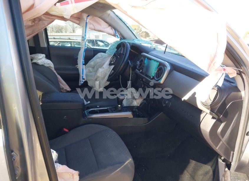 Photo 5 of 2021 Toyota Tacoma SR5 V6 (VIN 5TFAZ5CNXMX109366)