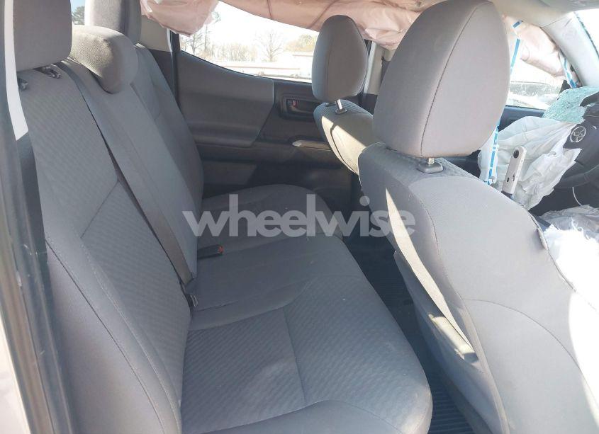 Photo 8 of 2021 Toyota Tacoma SR5 V6 (VIN 5TFAZ5CNXMX109366)
