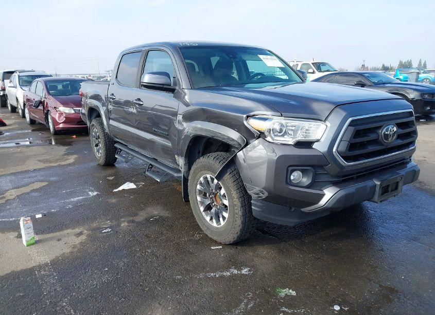 2021 Toyota Tacoma SR5 V6 (VIN 5TFAZ5CNXMX110923) main photo