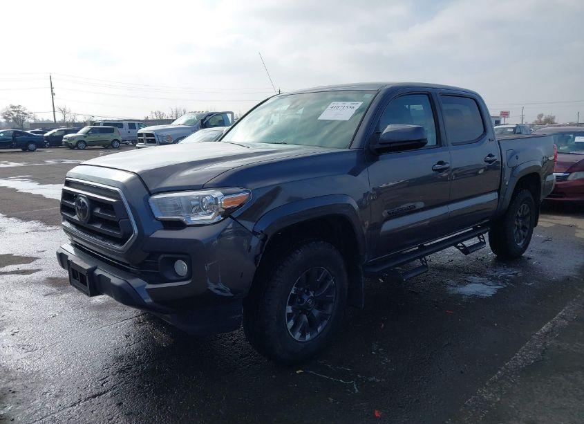 Photo 2 of 2021 Toyota Tacoma SR5 V6 (VIN 5TFAZ5CNXMX110923)