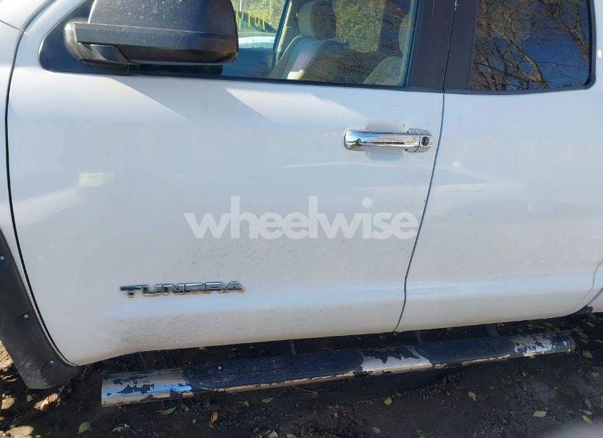 Photo 14 of 2007 Toyota Tundra SR5 4.7L V8 (VIN 5TFBT54107X004759)